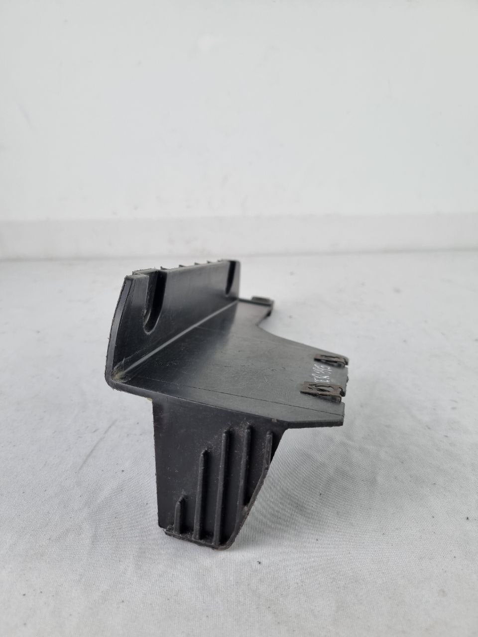 Suporte Para-choque Tras Esq Fiat Strada 2013/2020