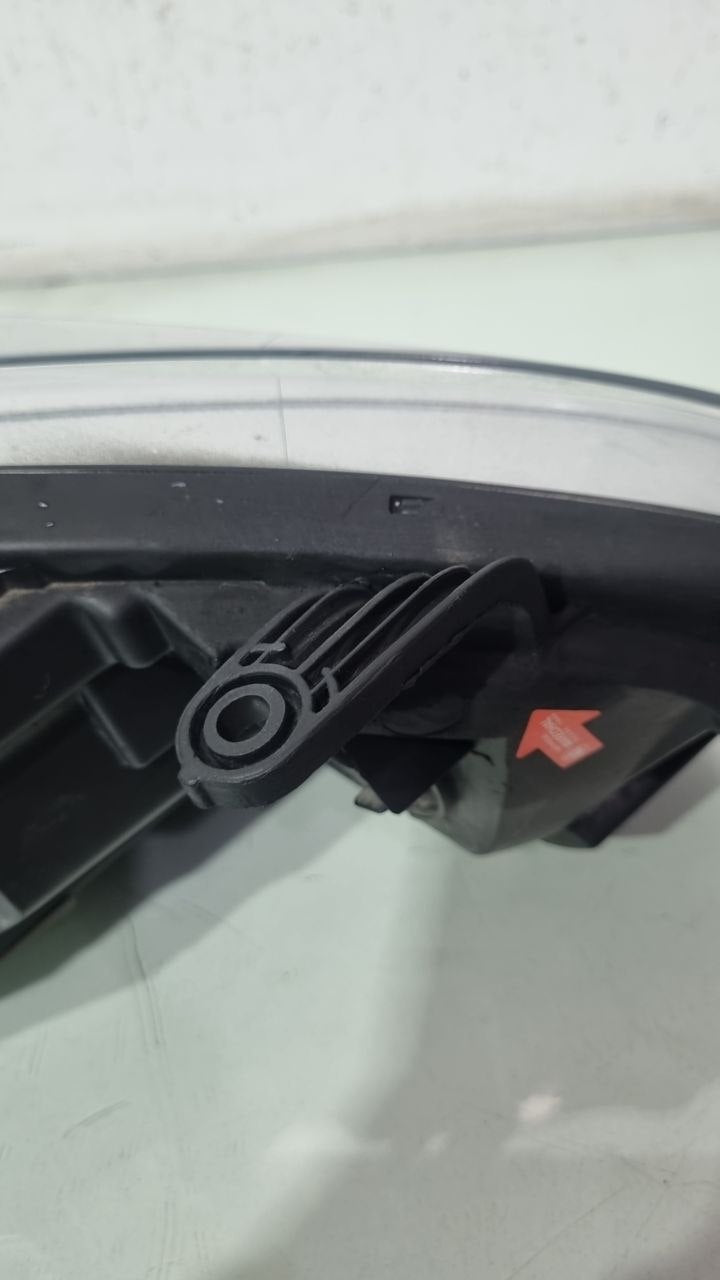 Farol Diant Esq Hyundai HB20 2012/2019 Usado