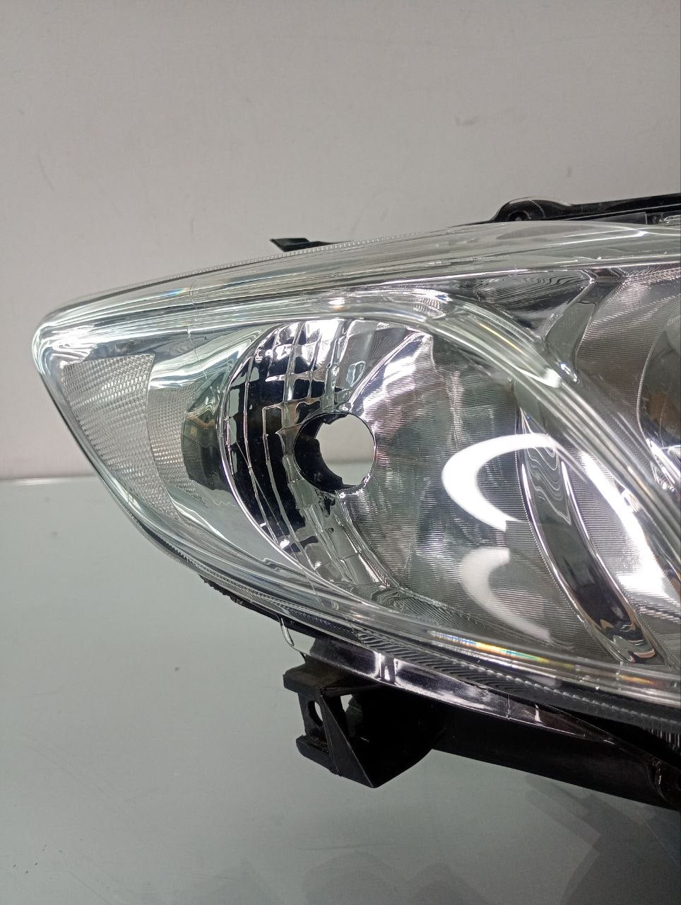 Farol direito corolla 2008/2010
Cromado TYC