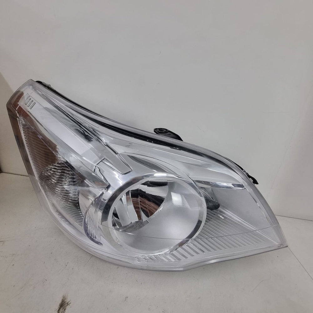 Farol lado direito cromado Montana 2013 a 2020