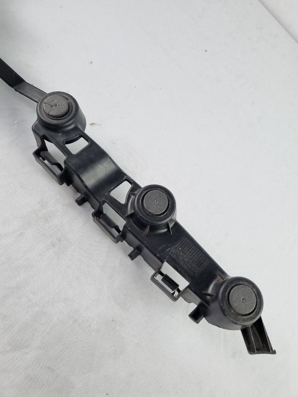 Suporte Para-choque Tras Dir Chevrolet Onix 2013/2019