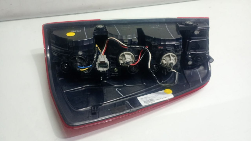 Lanterna Tras Dir Toyota Hilux 2016/2023 - Original