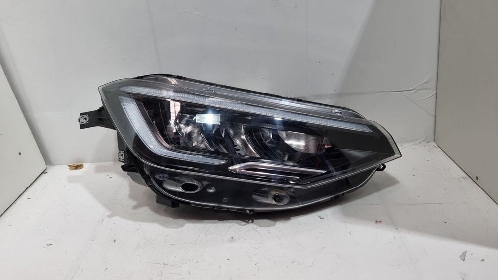 Farol Dianteiro Direito VW Nivus 2021/2023 Usado