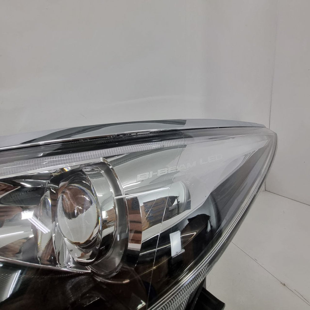 Farol Diant Esq Toyota Hilux SW4 2016/