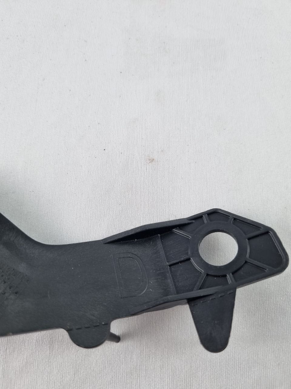 Reforço Fixação Farol Diant Dir Peugeot 2008 2018/2024