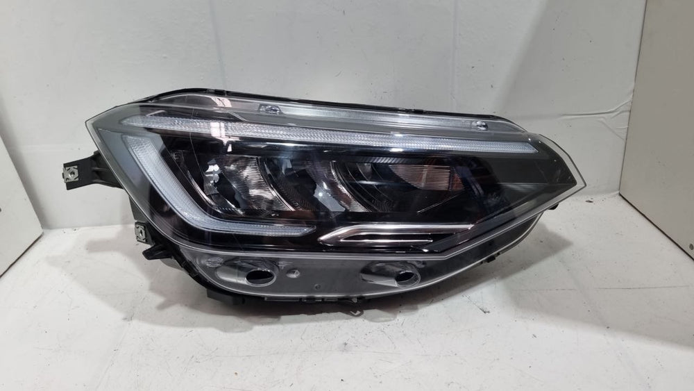 Farol Dianteiro Esquerdo Volkswagen Nivus 2020/2024 Usado
