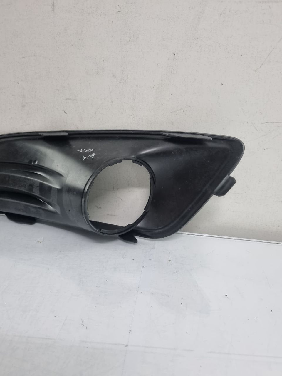 Moldura Farol Milha Direita Ford New Fiesta 2014/2017 Nova