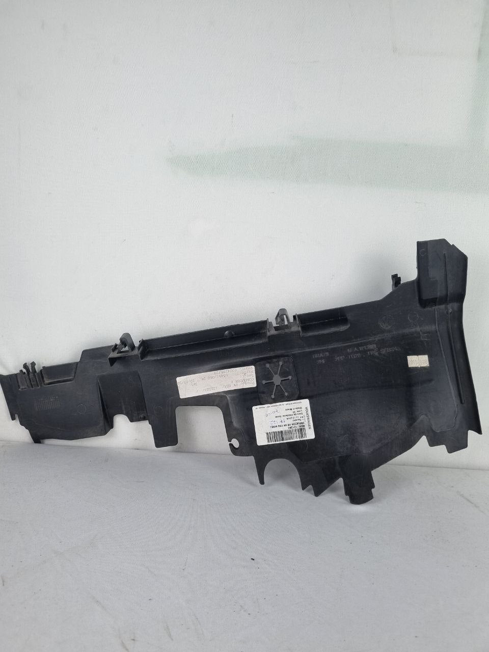 Defletor de Ar Diant Esq Volkswagen Polo 2017/2024