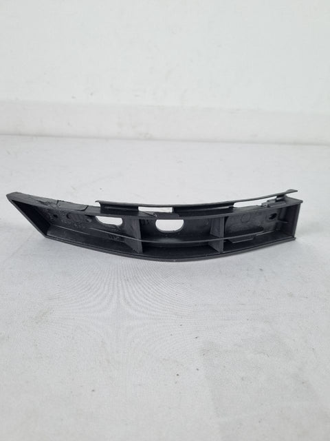 Suporte Guia Parachoque Tras Chevrolet Celta 2001/2016