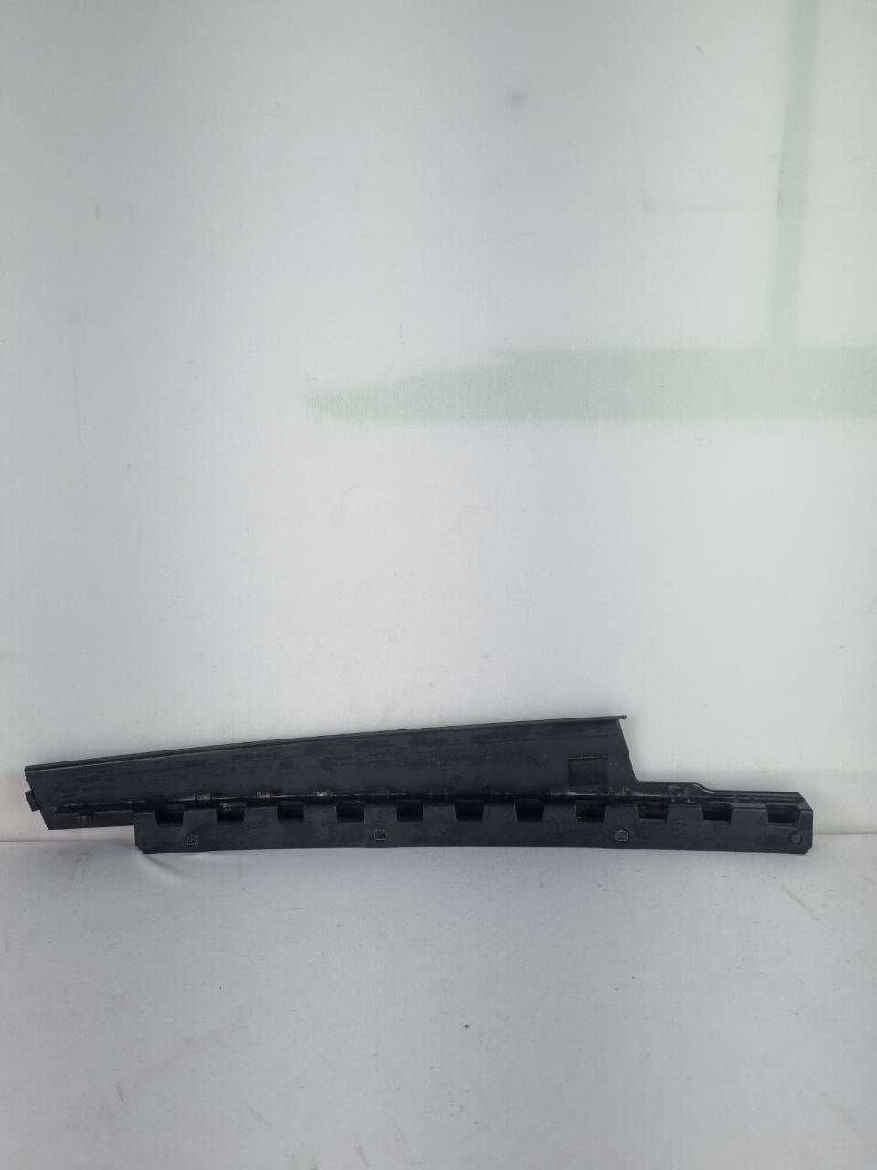 Moldura Coluna B Porta Tras Dir Jeep Renegade 2016/2024