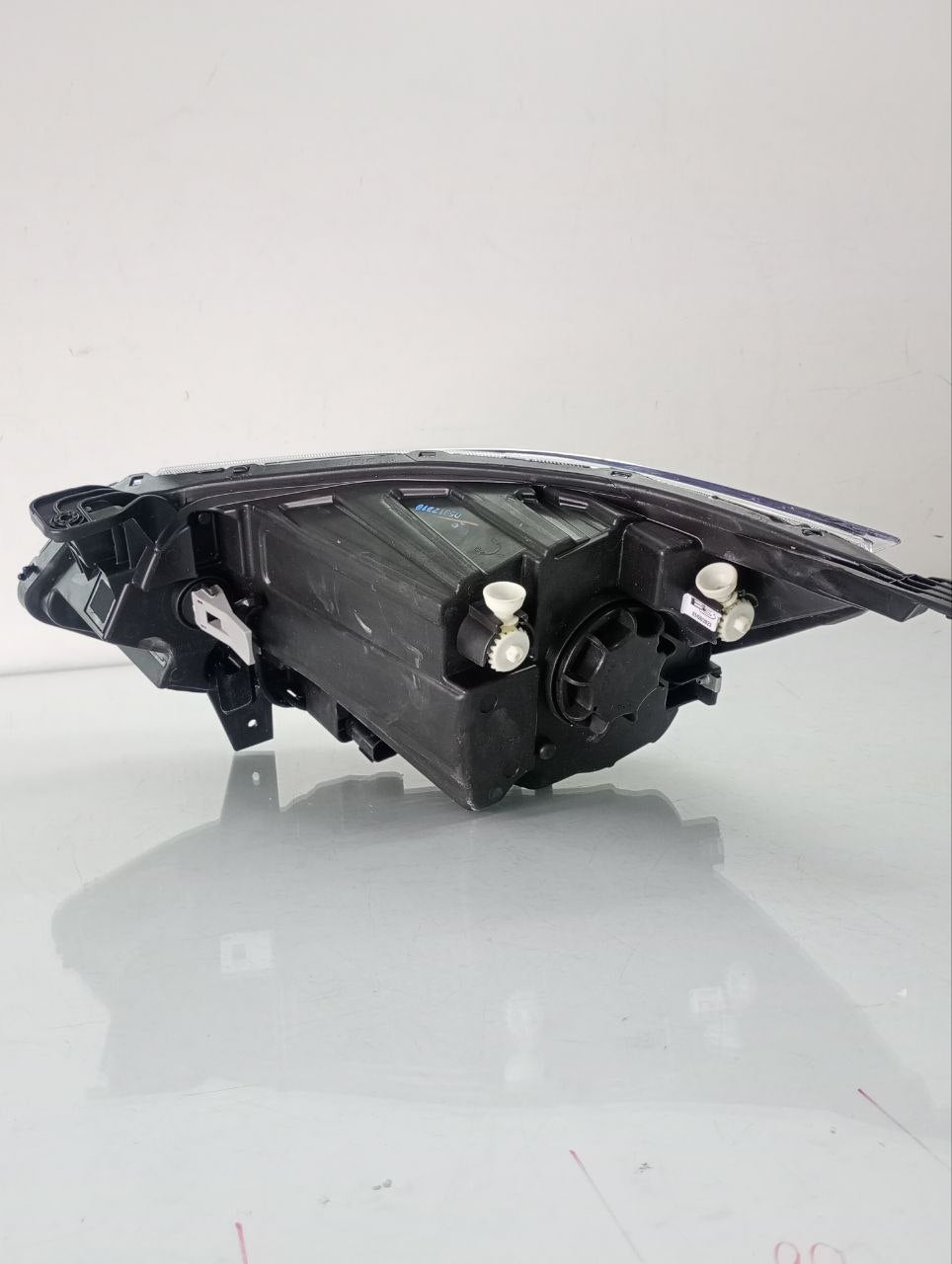 Farol Dianteiro Direito Chevrolet Onix 2023/2025 Novo