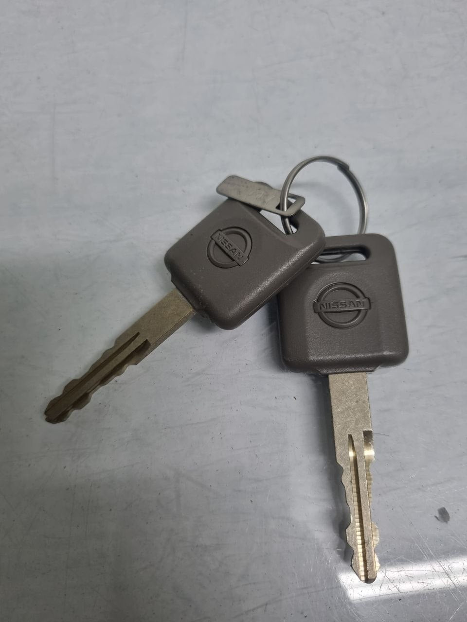 Cilindro Fechadura Porta Dianteira Esquerda Nissan Kicks/March/Versa Novo