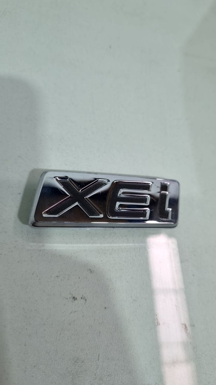 Emblema XEi Traseiro Toyota Corolla 2009/2014