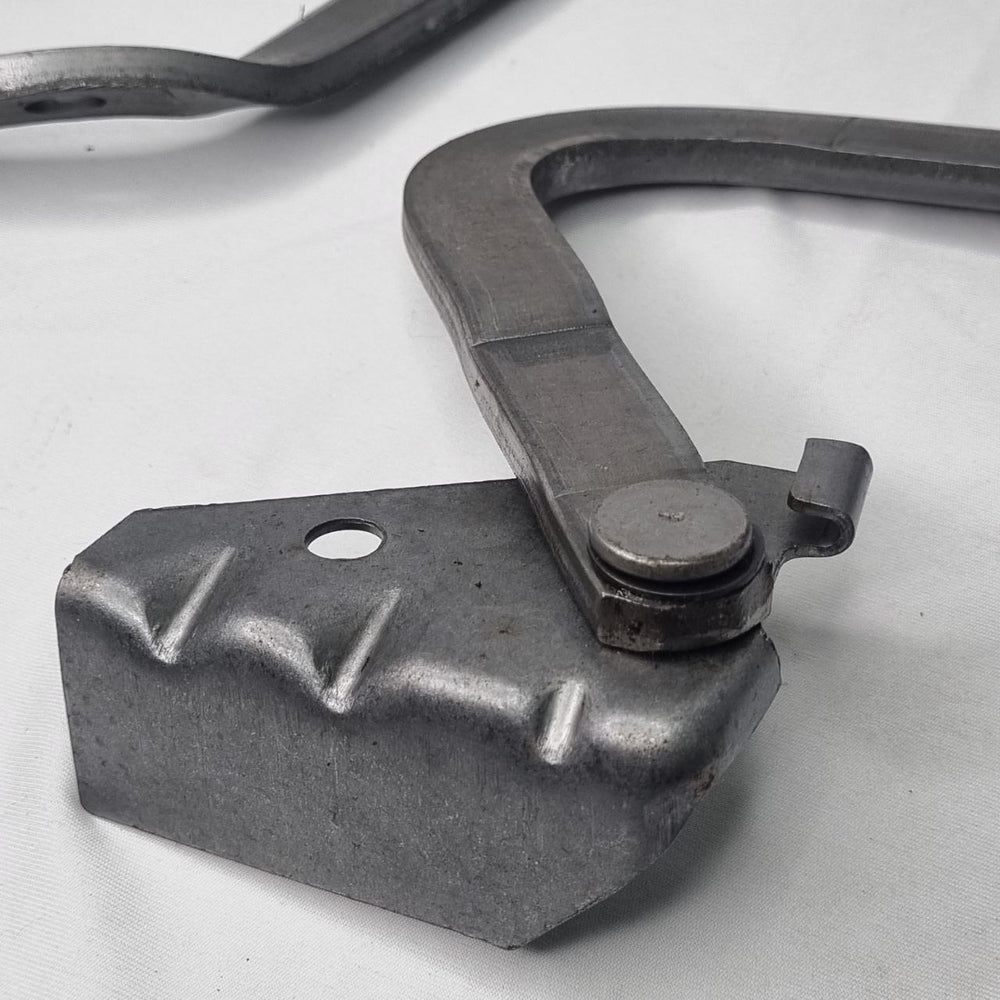 Par Dobradiça Capô Chevrolet Celta 2006/2013 Usado