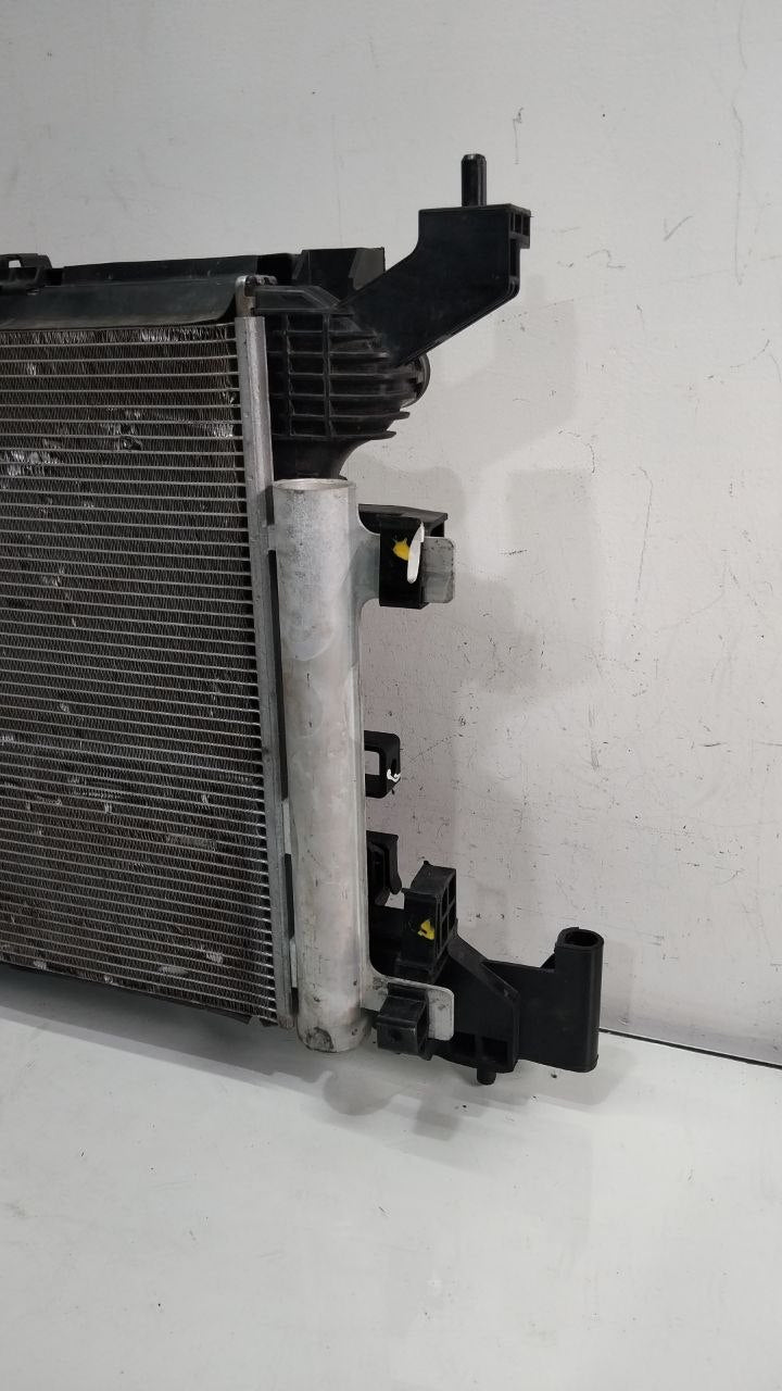 Kit radiador manual Chevrolet Onix aspirado 2020 a 2025