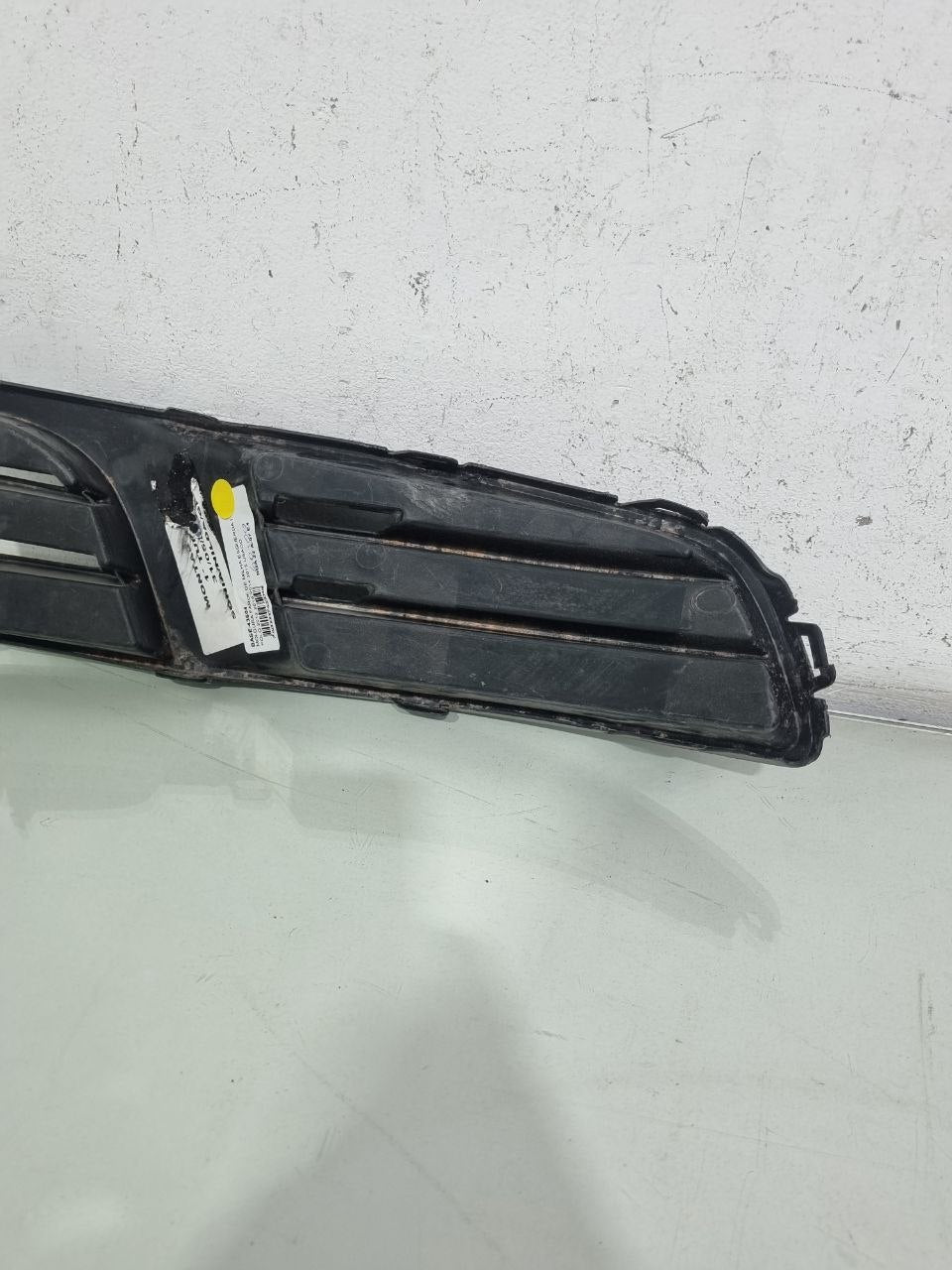 Moldura Farol de Milha Esquerda VW Polo 2012/2015 Usado