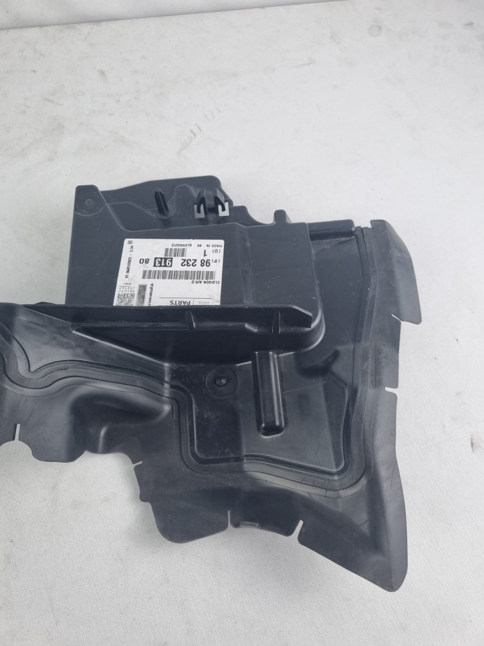 Defletor Radiador Peugeot 208 2013/2024 Novo