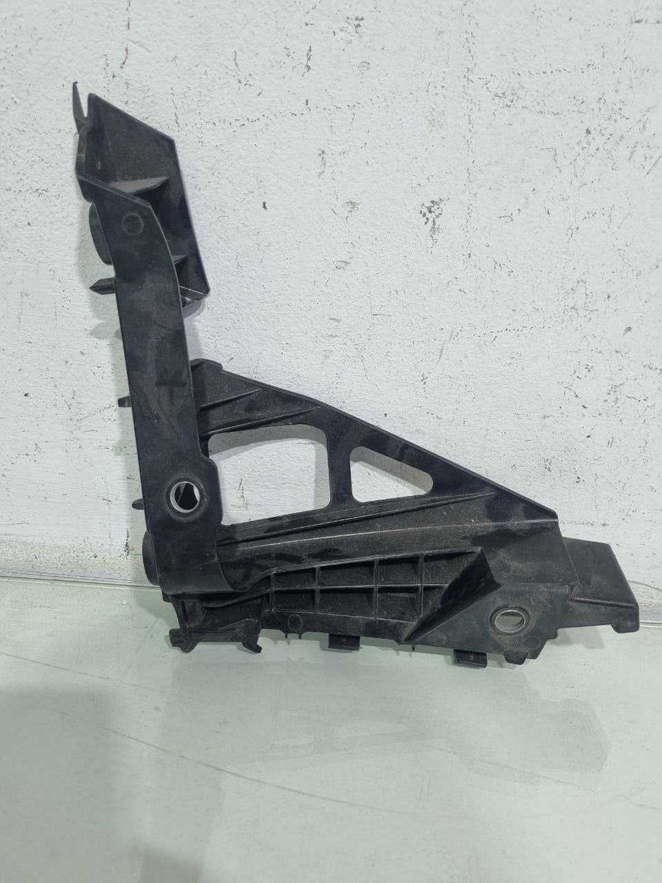Suporte Guia Parachoque Dianteiro VW Nivus 2021/2023 Novo
