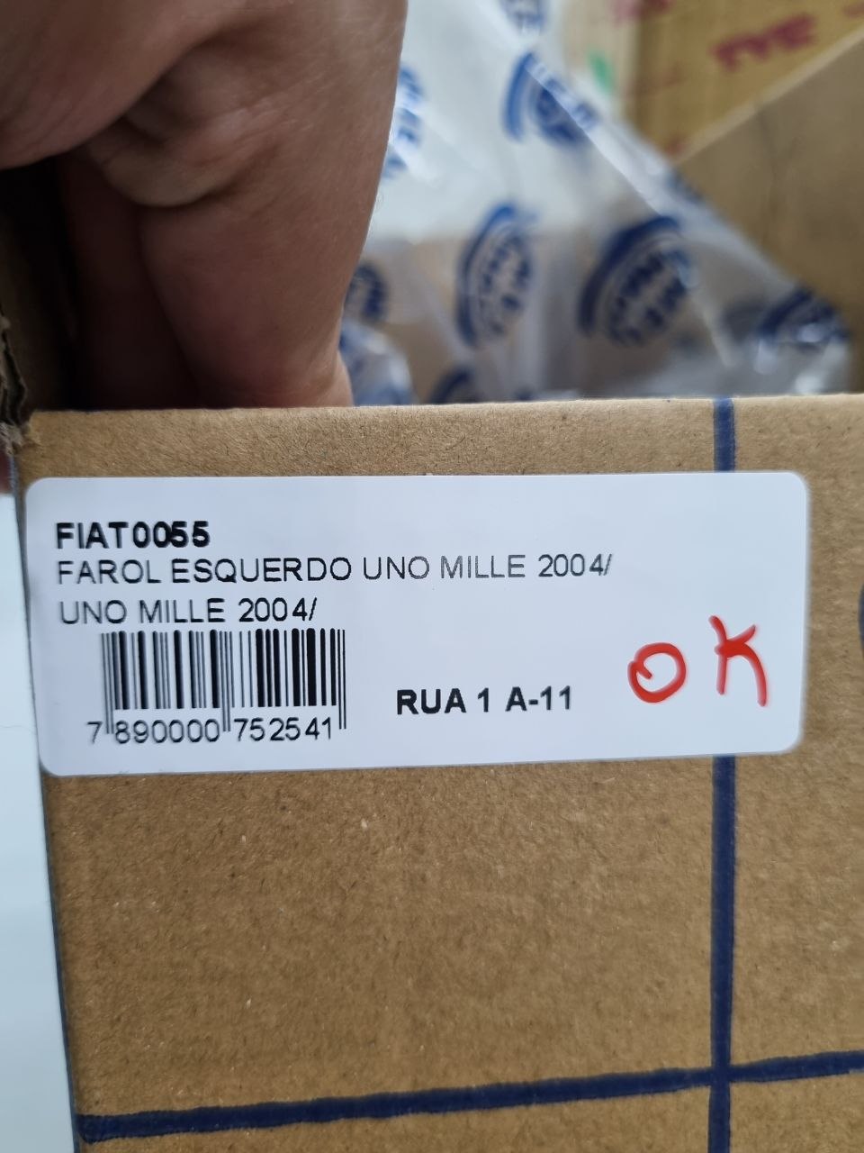 Farol Diant Esq Fiat Uno Mille 2004/2013