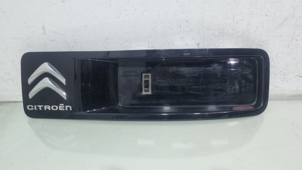 Moldura Placa Tampa Tras Citroen Aircross 2013/2021