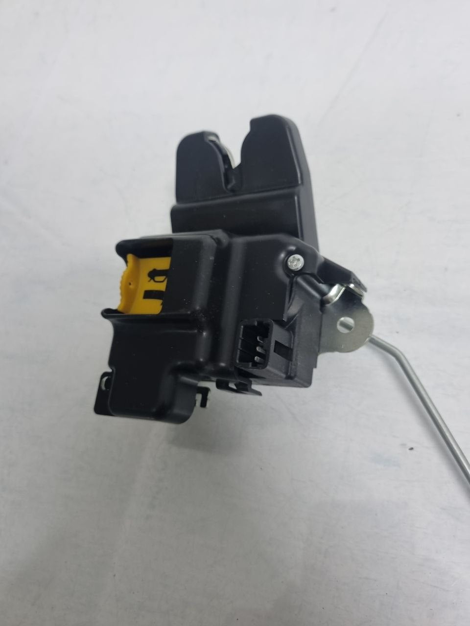 Fechadura Elétrica Porta Malas Hyundai HB20 HB20S 2013/2019 Nova