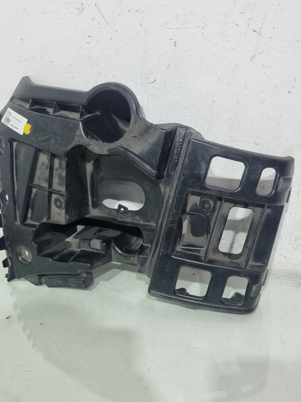 Guia Suporte Parachoque Traseiro Esq BMW X1 2008/2015 Usado