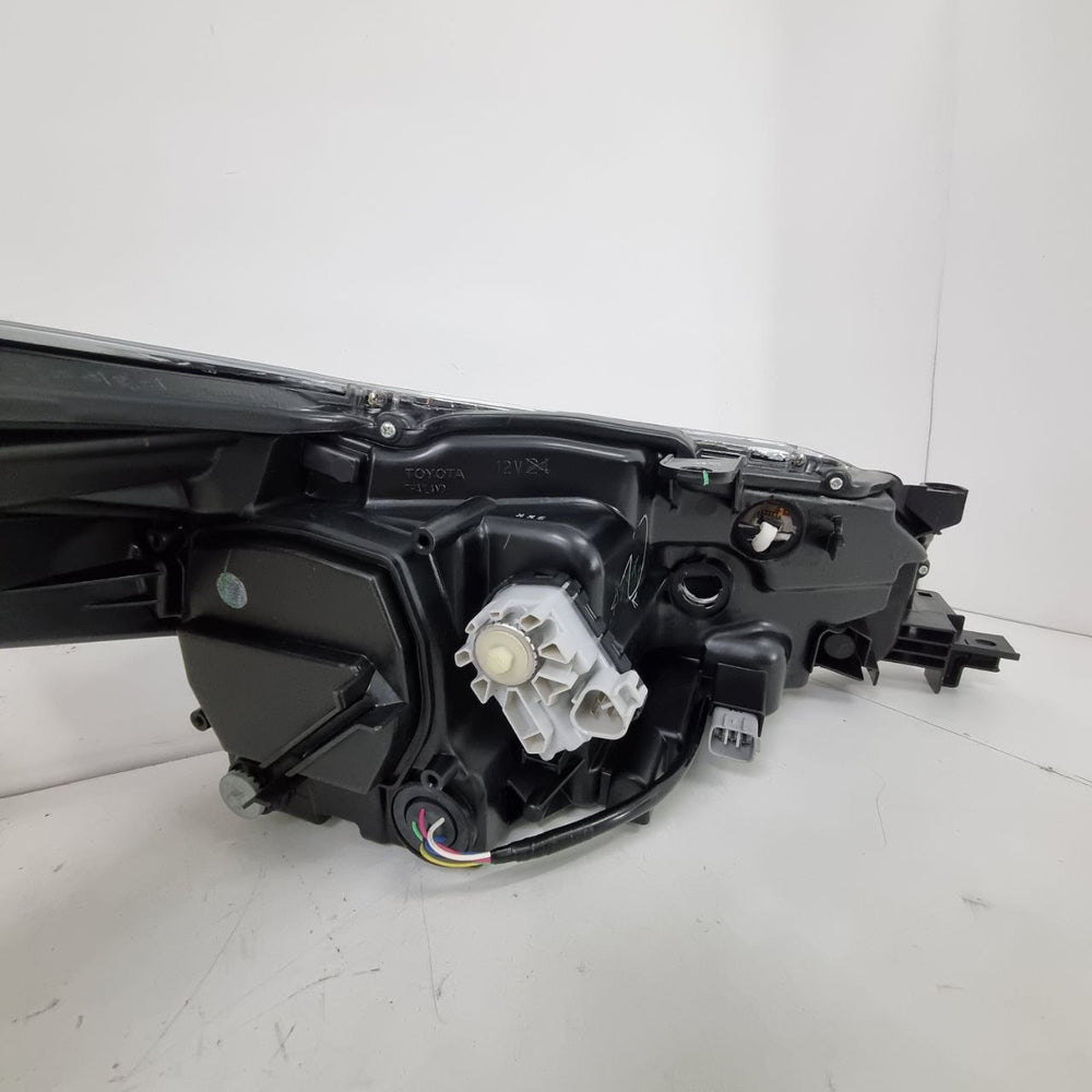 Farol Diant Esq Toyota Hilux SW4 2016/
