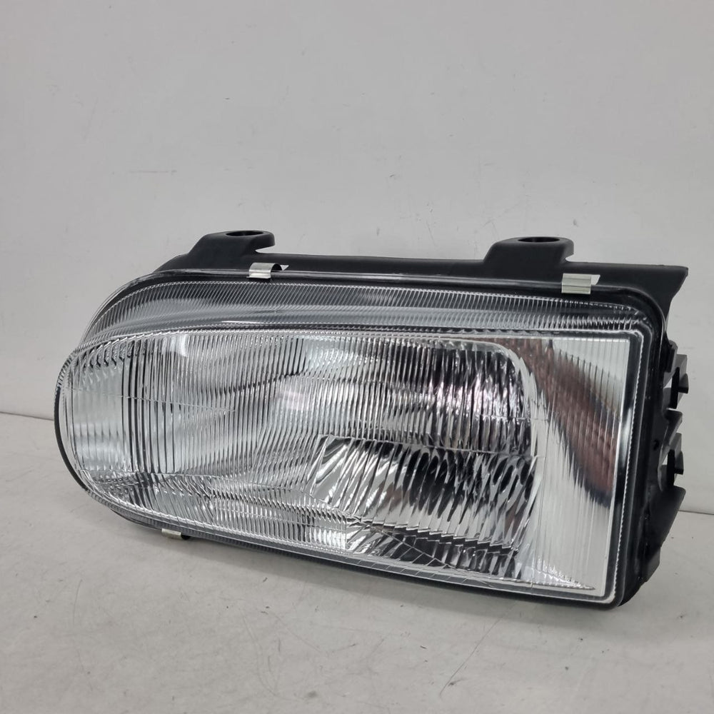 Farol Diant Esq Volkswagen Gol Bola 1995/2000
