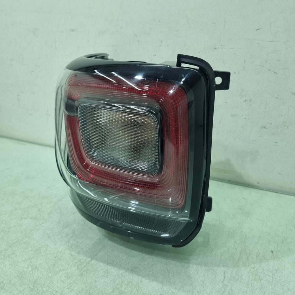Lanterna Traseira Esquerda Fiat Strada 2020/2025 Original