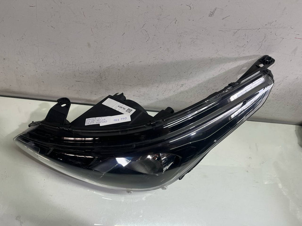 Farol lado esquerdo fiat argo sem led