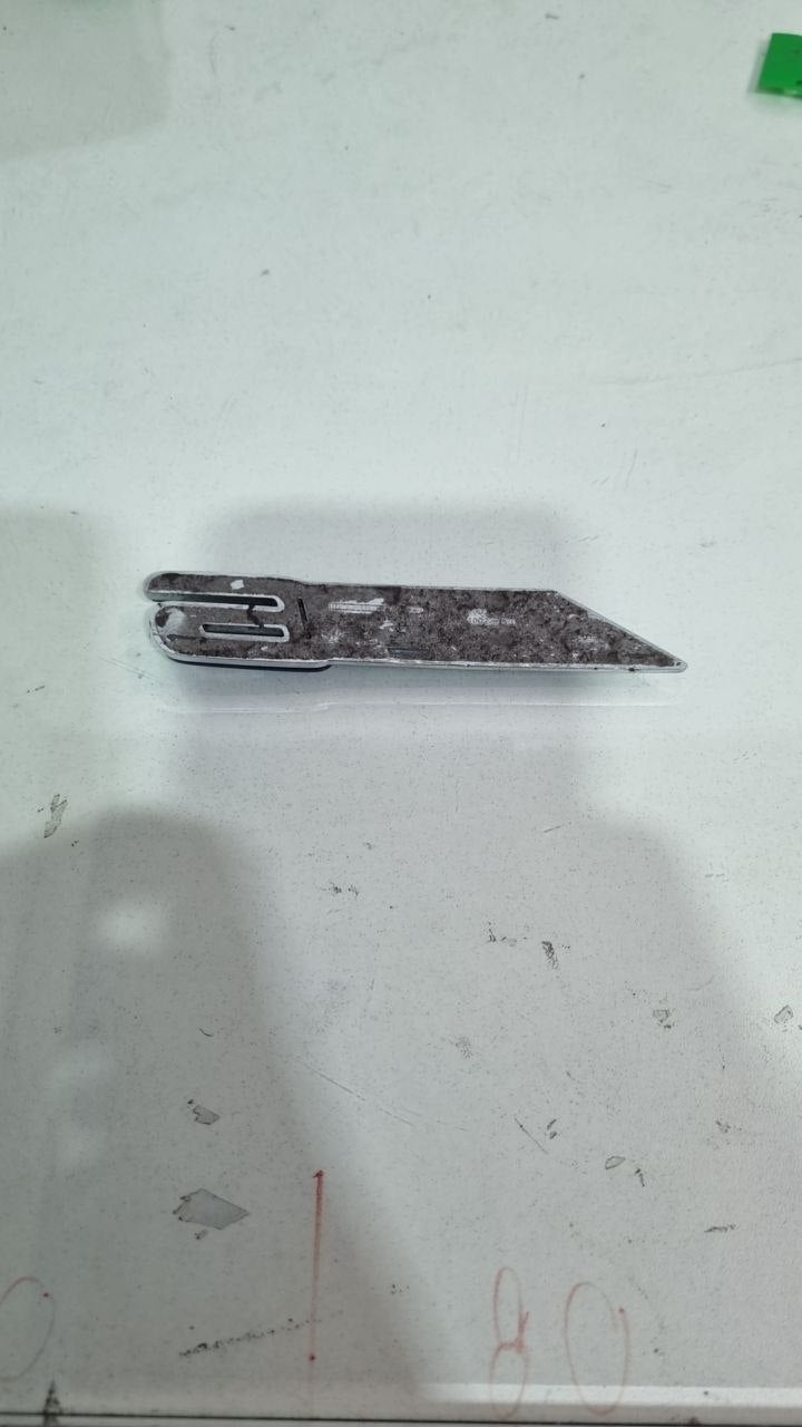 Emblema AT6 Tras Fiat Argo 2017/2021