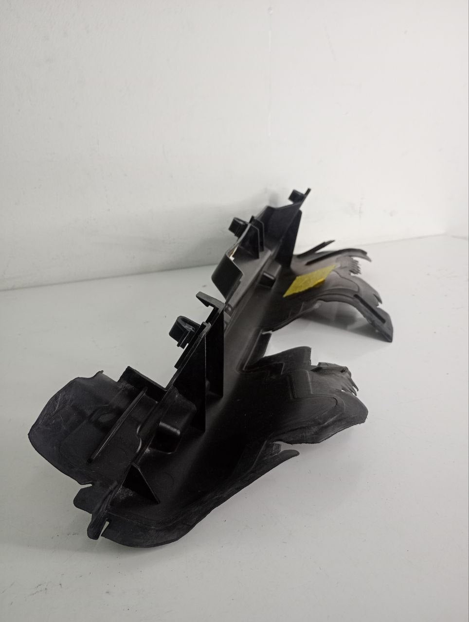 Defletor de Ar Esq Volkswagen Up 2014/2017 - Original