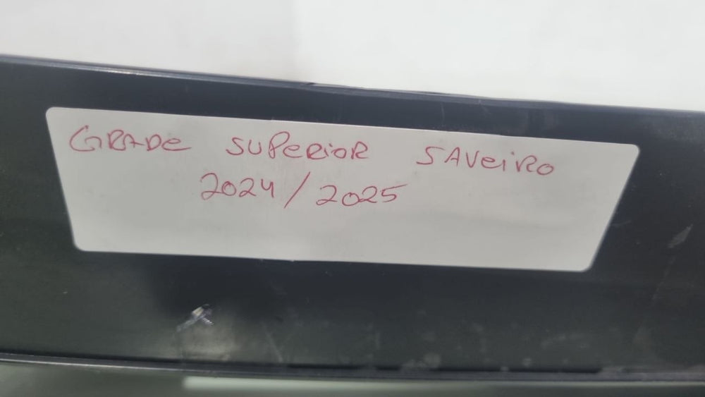 Grade Diant Superior Volkswagen Saveiro 2024/2025