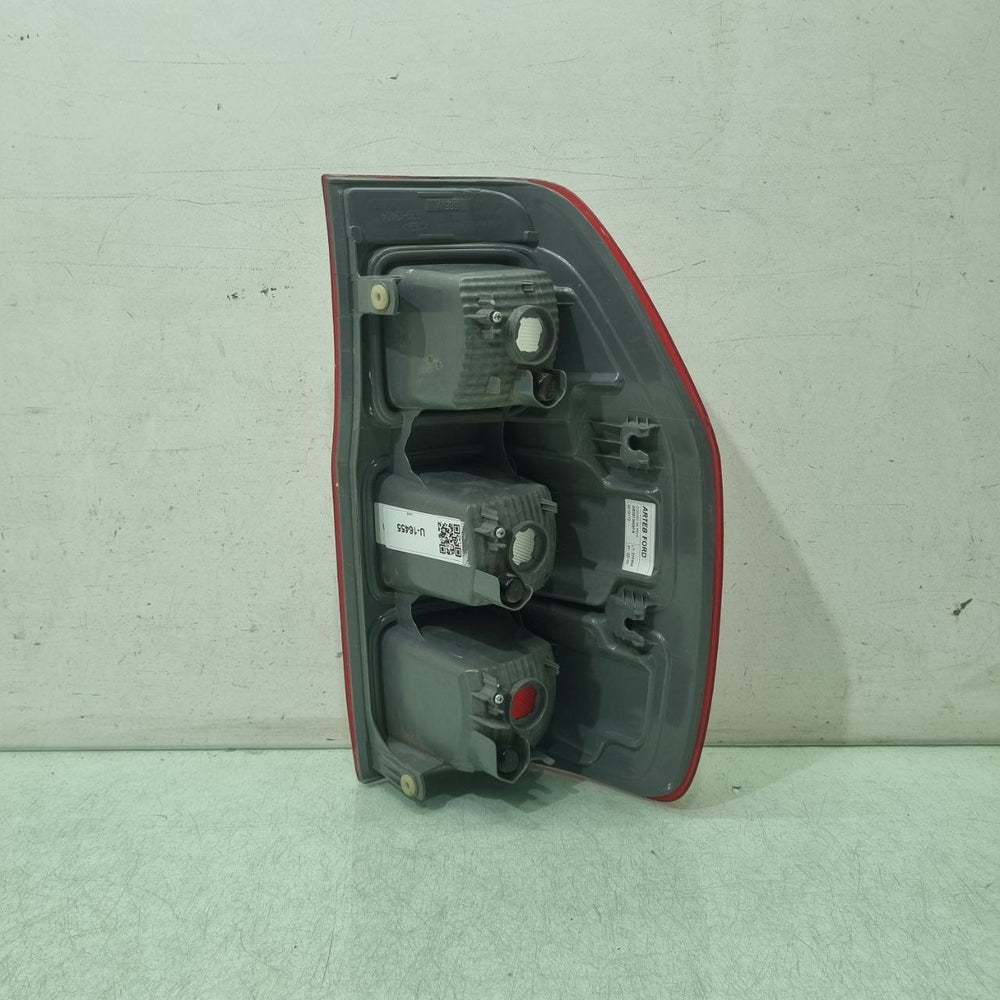 Lanterna direita Ford Ranger ARTEB 2013/2020