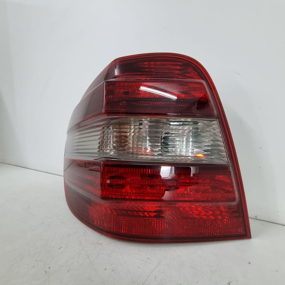 Lanterna Tras Esq Mercedes-Benz Classe M W164 2005/2011