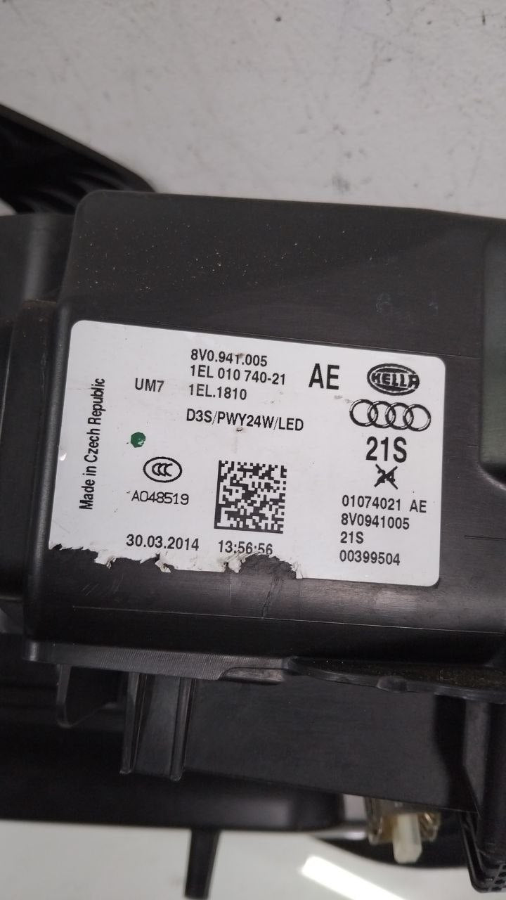 Farol lado esquerdo sem os reator Audi A3 2013 a 2017