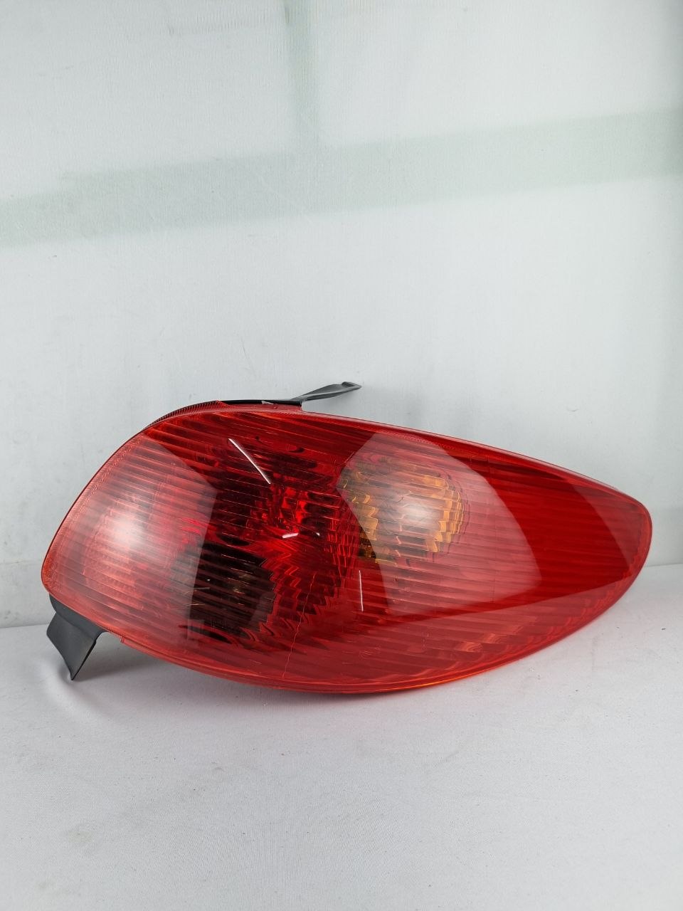 lanterna traseira direita para o Peugeot 206 Hatch (anos