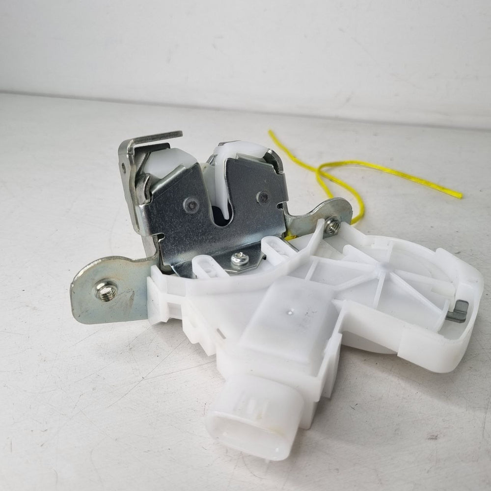 Fechadura Tampa Tras Toyota Etios Hatch 2013/2019
