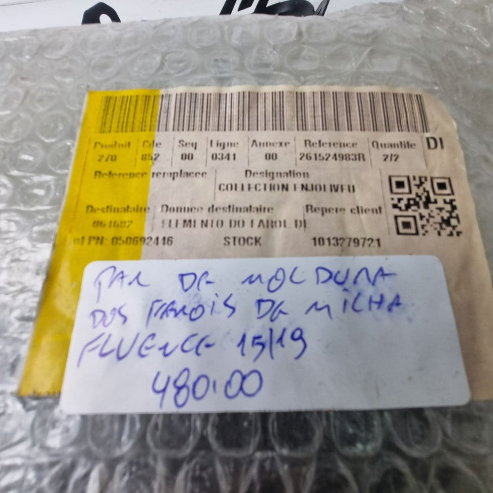 Moldura Farol Milha Diant Renault Fluence 2015/2019