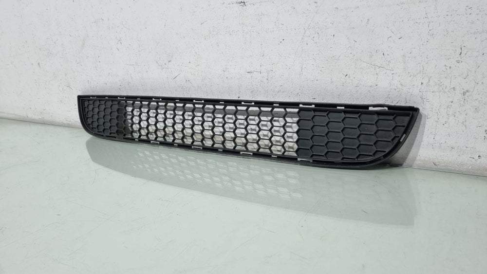 Grade Inferior Parachoque Dianteiro Fiat Uno Vivace 2010/2015 Usado