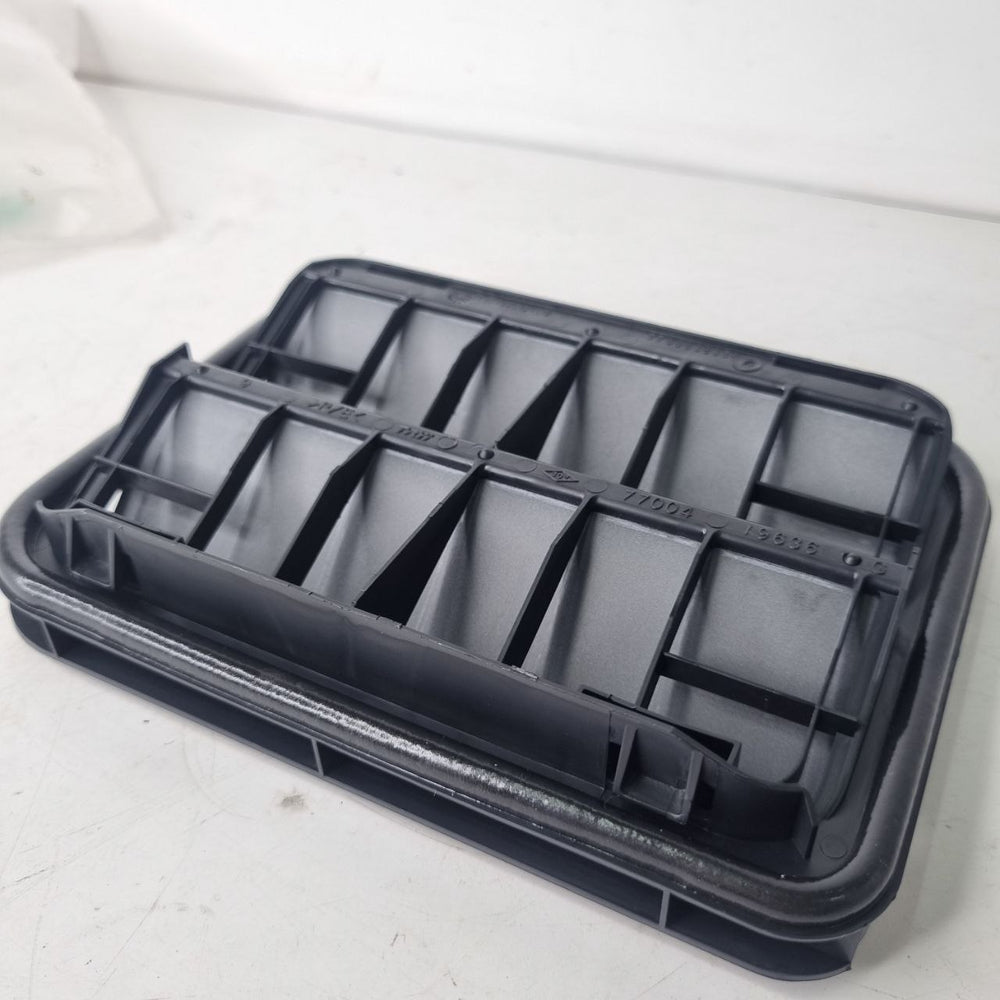Difusor de Ar Carroceria Esq Renault Captur 2018/2021
