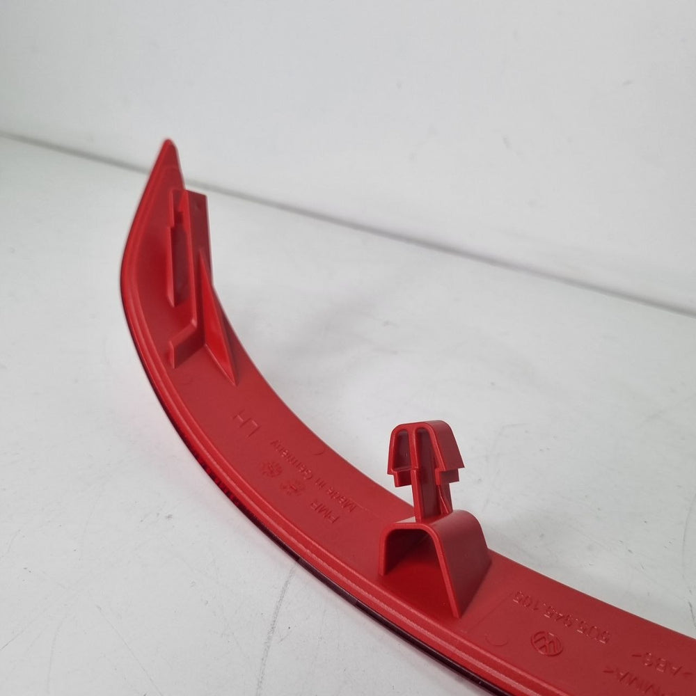 Refletor Para-choque Traseiro Esquerdo VW Voyage 2013/2022 Novo
