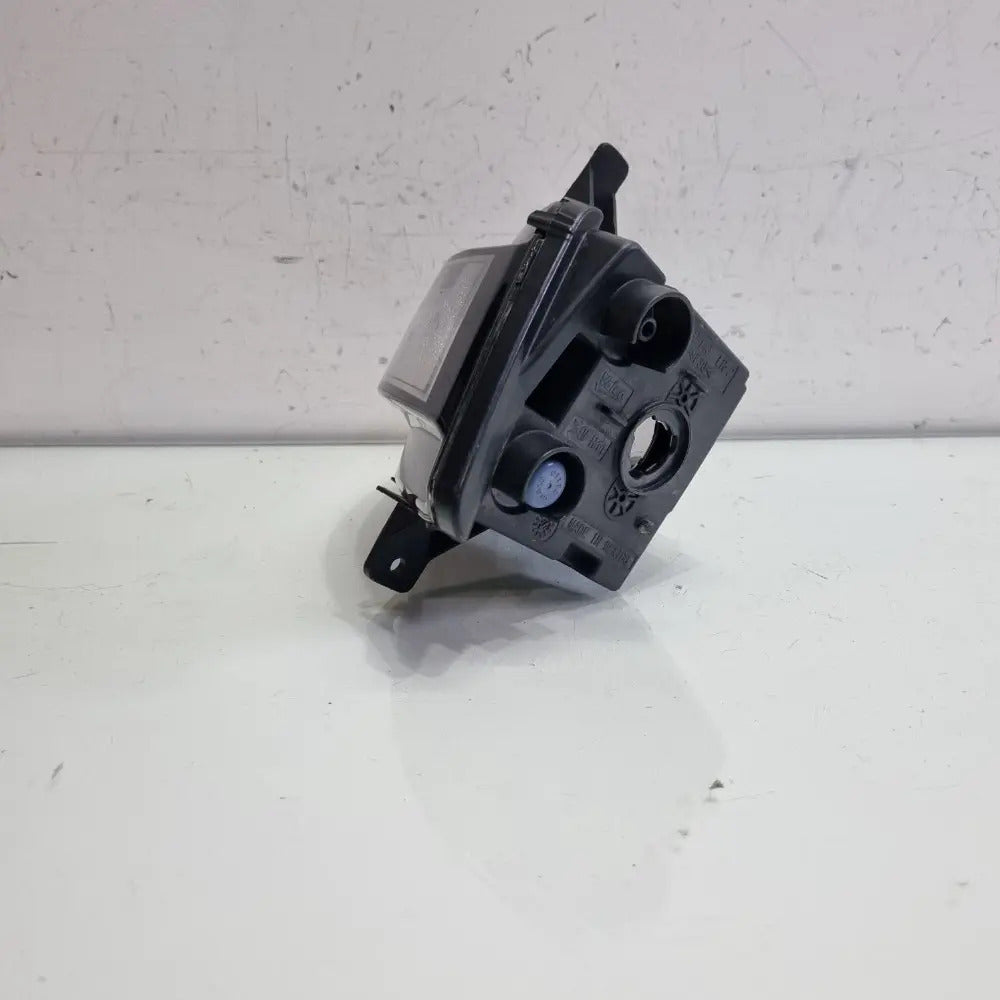 Farol De Milha Do Lado Esquerdo Volkswagen Jetta 2018/2021
