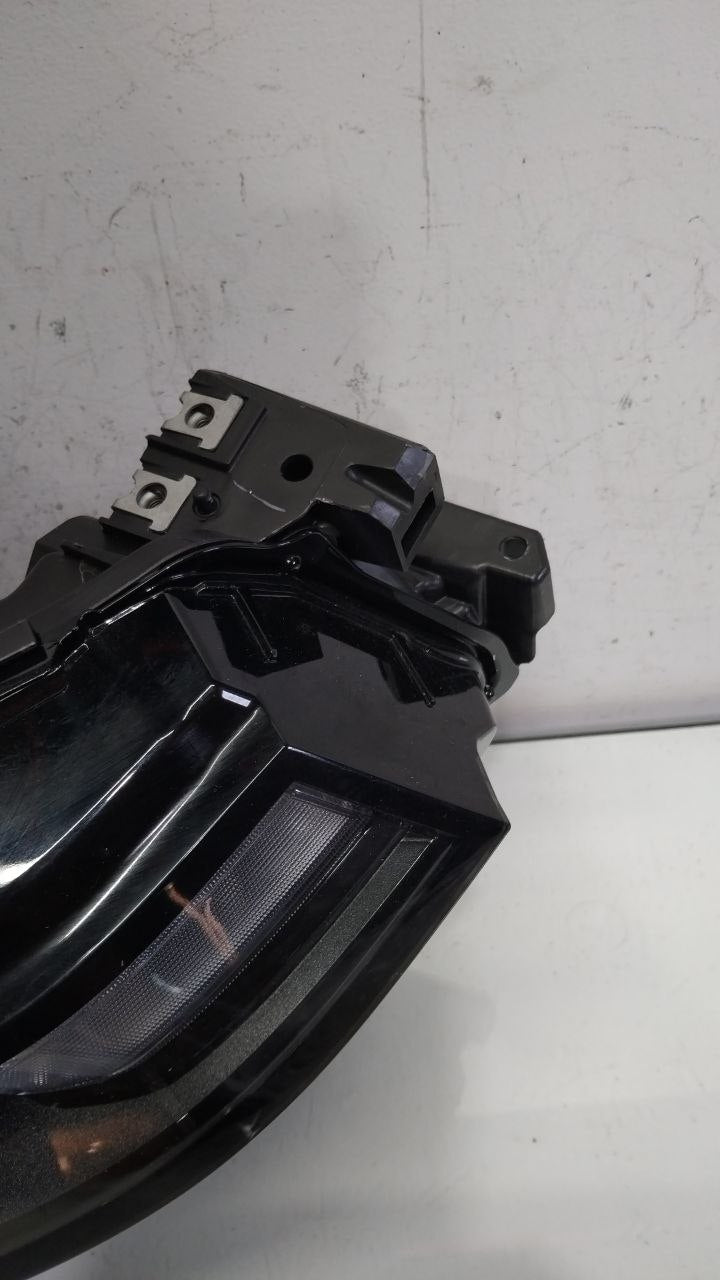 Farol lado direito full léd Nissan Kait