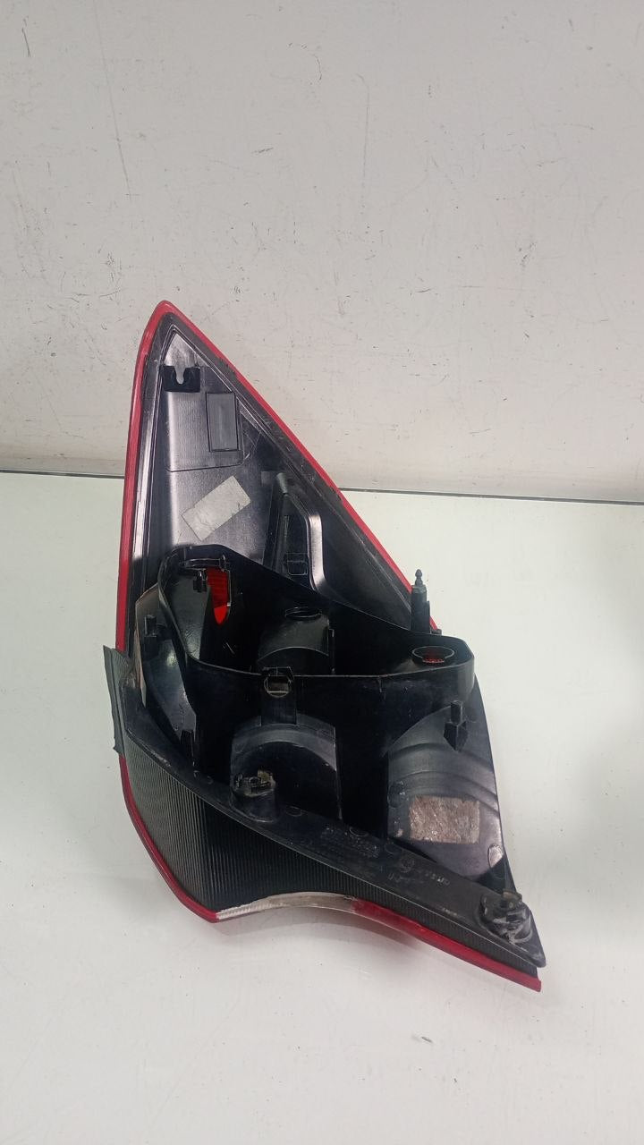Lanterna traseira esq Ford ka hatch 2015 a 2018