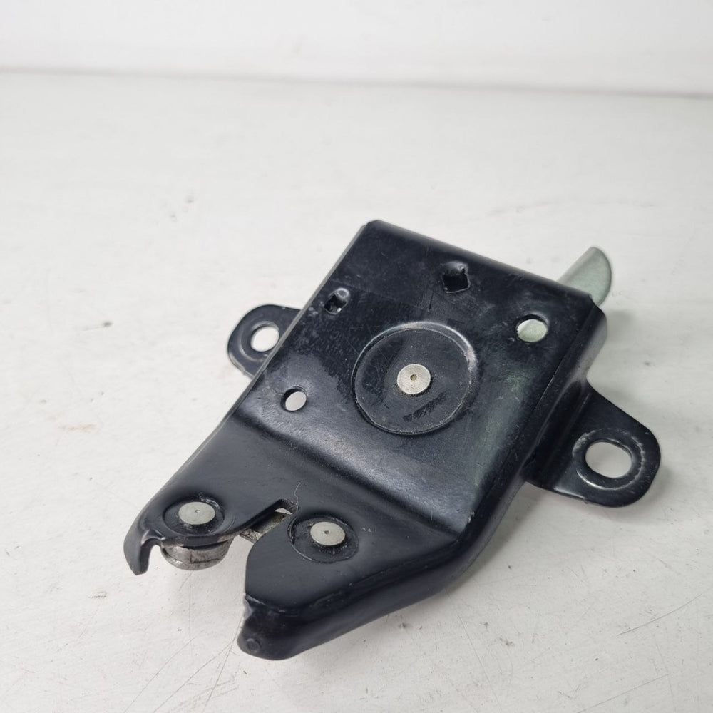 Fechadura Tampa Tras Toyota Etios 2013/2019