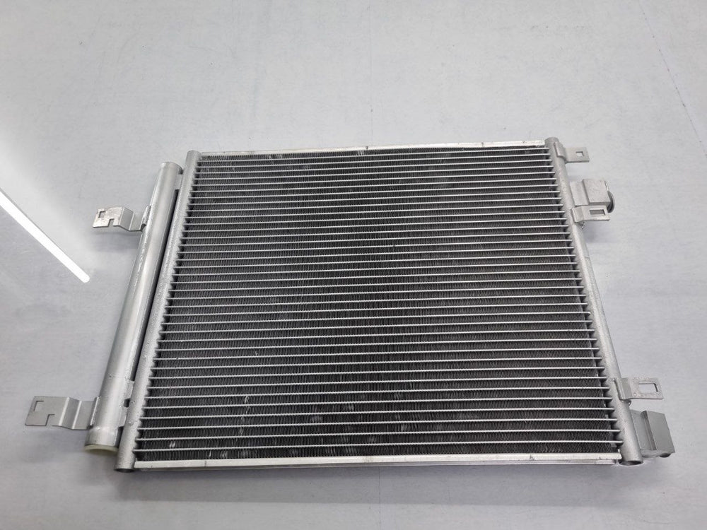 Condensador Ar Condicionado Renault Clio 2011/...