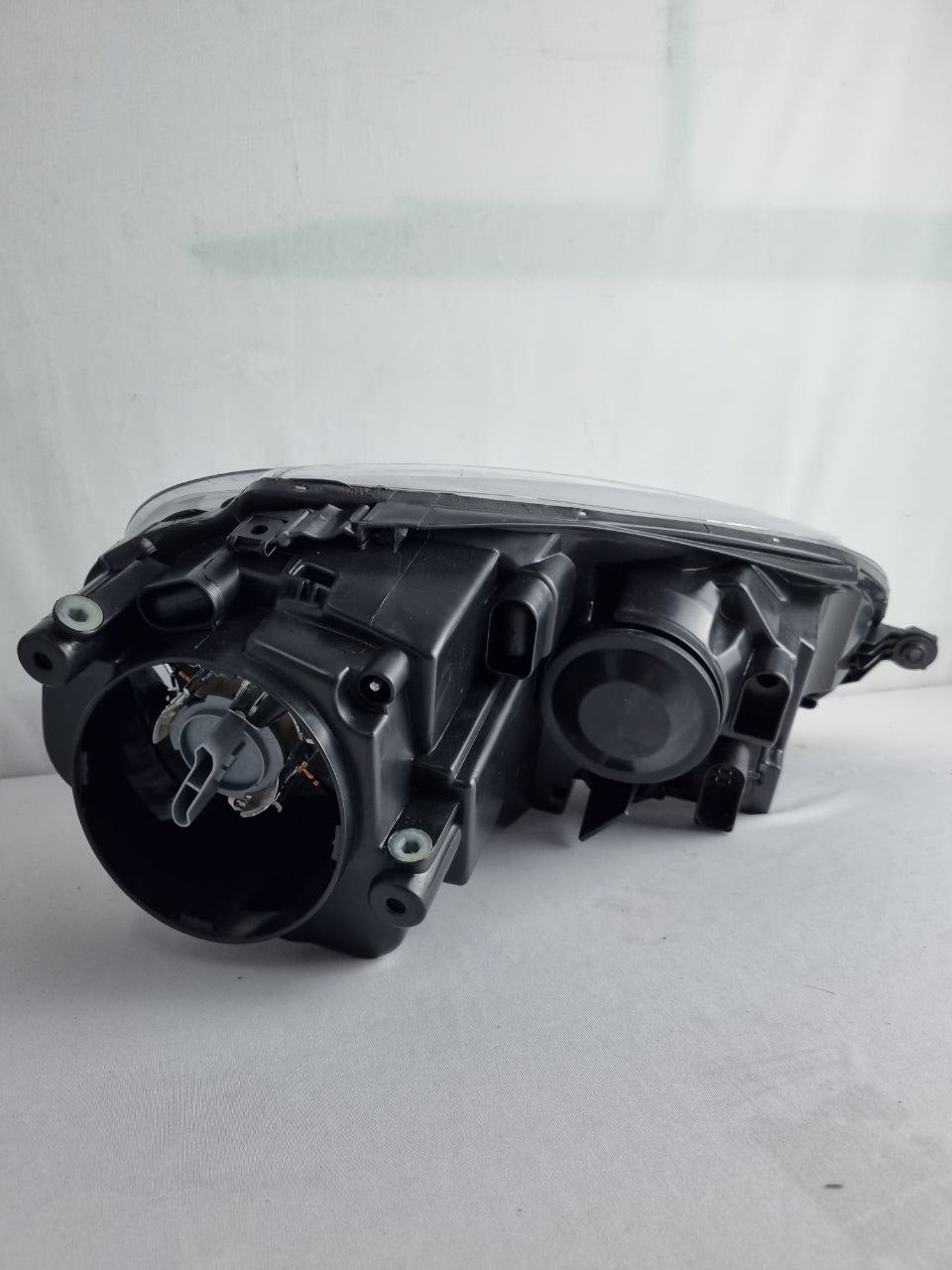 Farol lado esquerdo sem xenon Jetta 2007 a 2010
