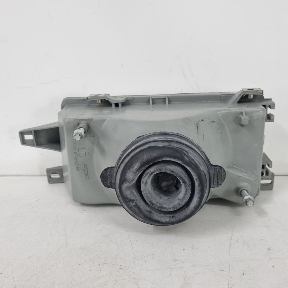 Farol Diant Esq Fiat Uno 1991/2013