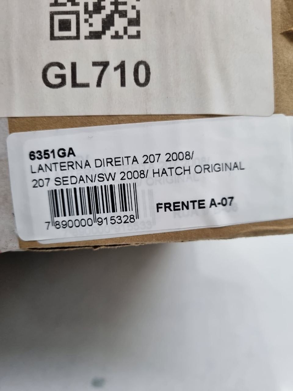 Luz de neblina lado direito do pchoque traseiro peugeot 207 hatch 2008 a 2012